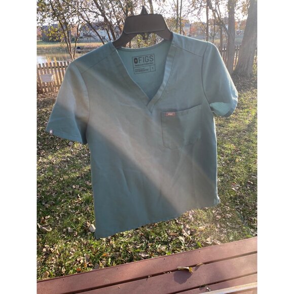 Figs Technical Collection Size Small Teal V-Neck Scrub Top With Front Pocket - Picture 3 of 13